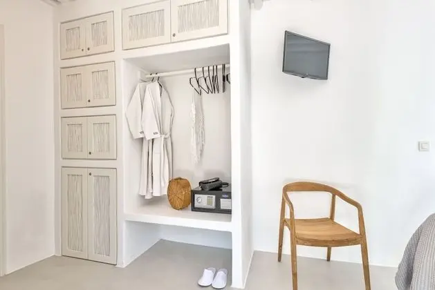 Master Mews Suite with Private Courtyard