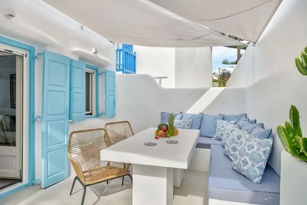 Master Mews Suite with Private Courtyard