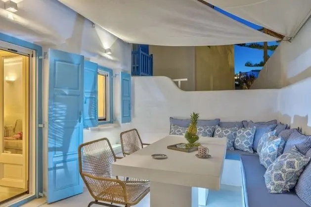 Master Mews Suite with Private Courtyard