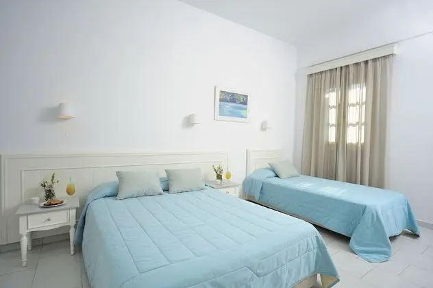 Üç Kişilik Oda, Deniz Manzaralı