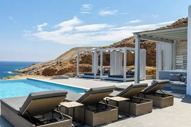 Villa, 4 Yatak Odası, Sigara İçilebilir, Şömine