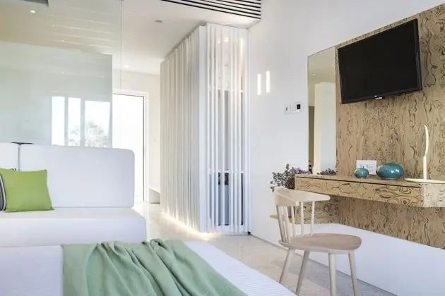 Relax Suite with Hot Tub