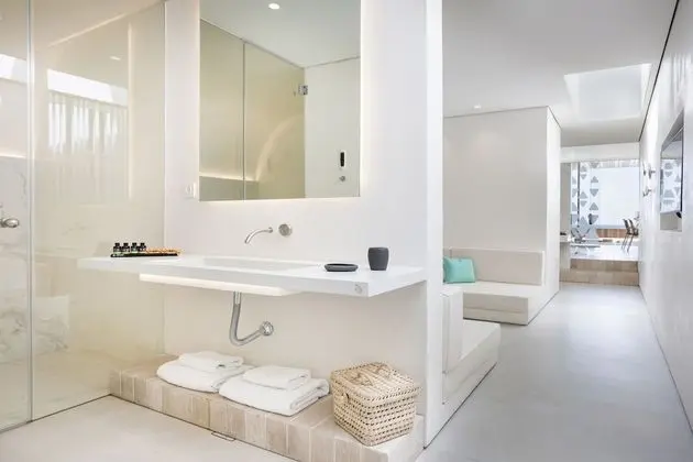 Ultimate Dream suite with Sea View and private pool