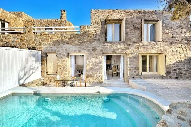 Spartacus 2 Bedroom Villa with Private Pool