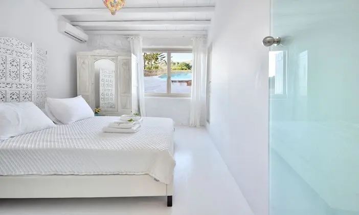 Spartacus 2 Bedroom Villa with Private Pool