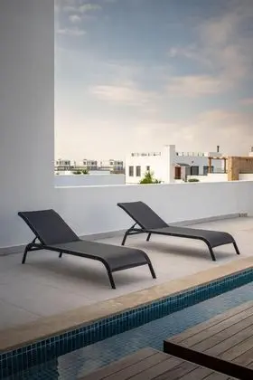 3 + 1 Standard Daire-Özel Havuzlu Bahçe Manzaralı