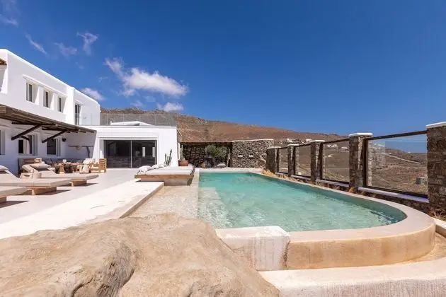 Villa, 7 Bedrooms, 2 Private pools, Sea View
