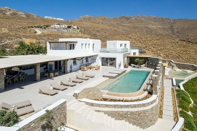 Villa, 7 Bedrooms, 2 Private pools, Sea View