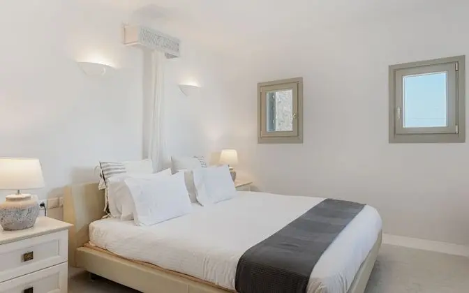 Elegant 3 bedrooms Alaya Villa by 2Doors