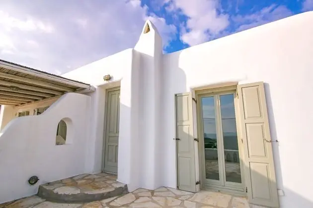 Elegant 3 bedrooms Alaya Villa by 2Doors