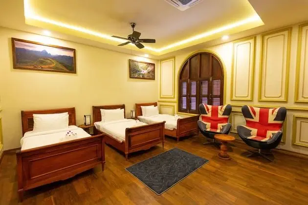 Üç Kişilik Oda (Colonial)