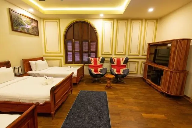 Üç Kişilik Oda (Colonial)