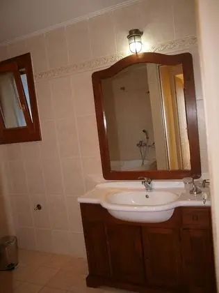 Deluxe One Bedroom Apartment