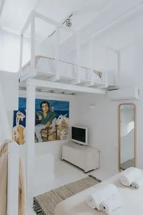 Deluxe Beach Front Villa, With Pool
