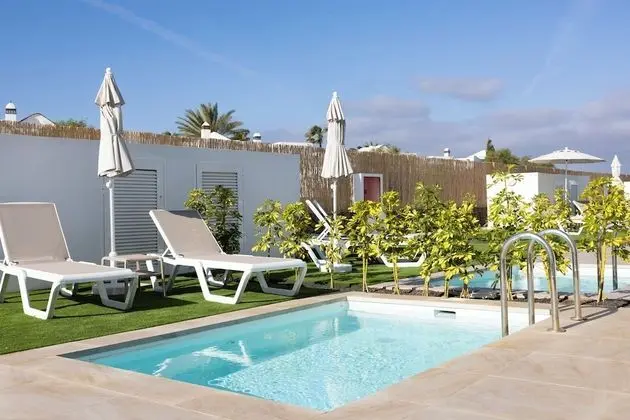 Superior Suite with private pool