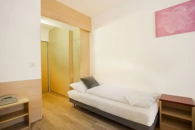Ortak Ranzalı Oda, Özel Banyo (4 Beds)