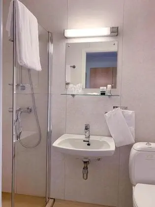 Standard Üç Kişilik Oda