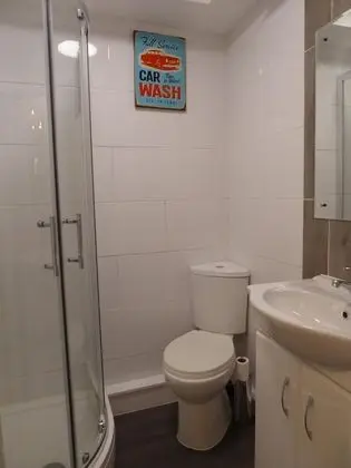 Standard Apart Daire, Banyolu/Duşlu (Red Rose Apt)