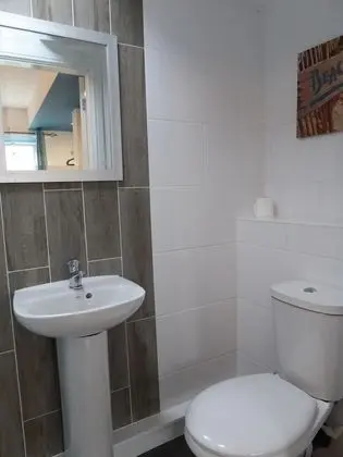 Standard Apart Daire, Banyolu/Duşlu (Red Rose Apt)