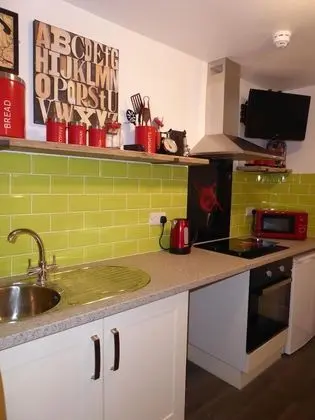Standard Apart Daire, Banyolu/Duşlu (Red Rose Apt)