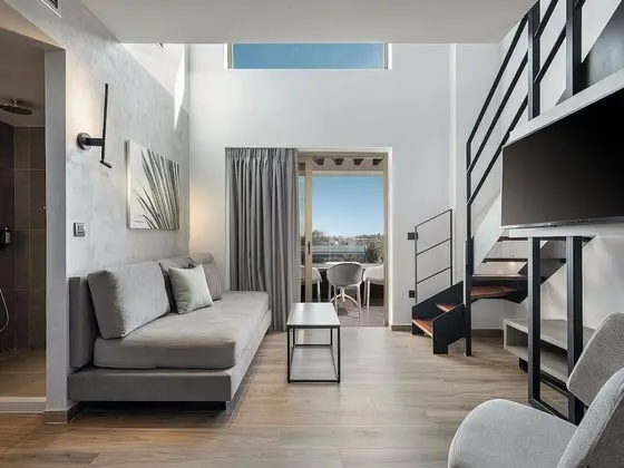 Junior Suite, Split Level
