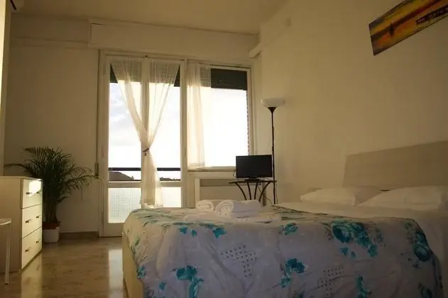 Tek Büyük Yataklı Oda, Ortak Banyo