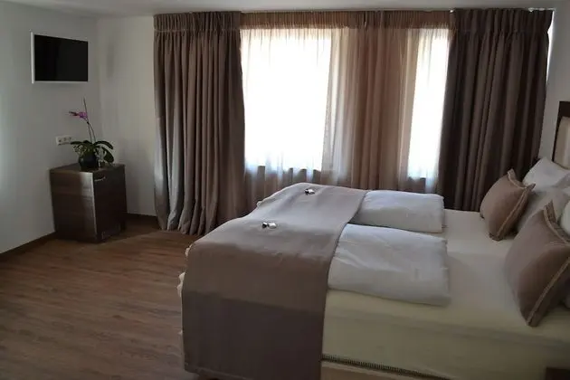 Deluxe Tek Büyük Yataklı Oda, 1 Büyük (Queen) Boy Yatak