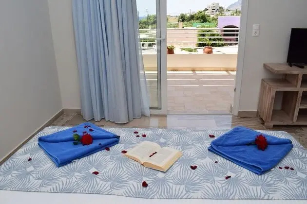 Junior Süit, Havuz Manzaralı