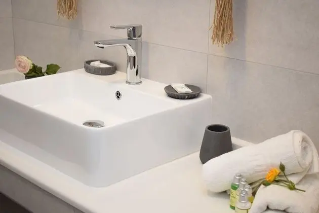 Junior Süit, Havuz Manzaralı