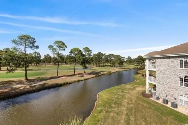Daire (Myrtlewood 304-4713 ESCAPE!)