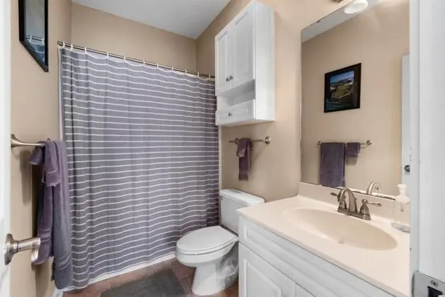 Daire (Myrtlewood 304-4713 ESCAPE!)