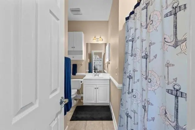 Daire (Myrtlewood 304-4713 ESCAPE!)