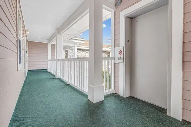 Daire (Myrtlewood 304-4713 ESCAPE!)