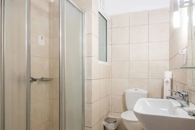 Economy Tek Büyük Yataklı Oda (with extra bed)
