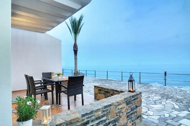 Stüdyo, Deniz Manzaralı (Seafront)