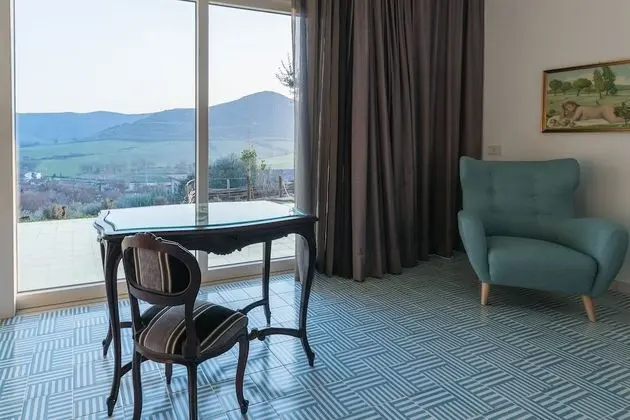 Classic Oda, Tepe Manzaralı