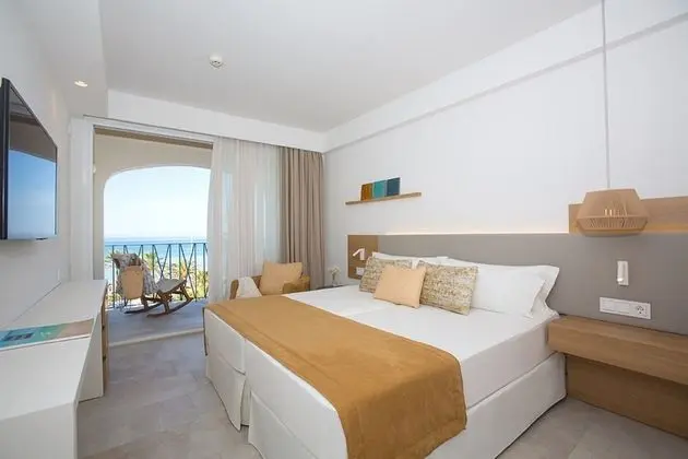 Superior Tek Büyük Yataklı Oda, Balkon, Deniz Manzaralı