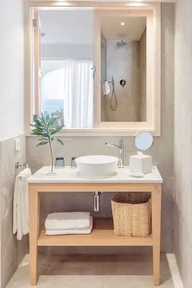 Superior Tek Büyük Yataklı Oda, Balkon, Deniz Manzaralı