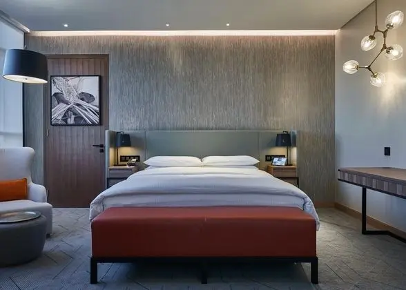 Grand Deluxe Room Community View