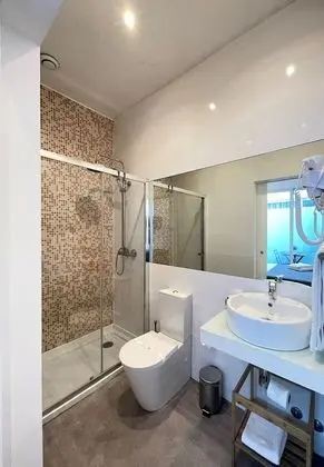 Tek Büyük Yataklı Oda, Teras