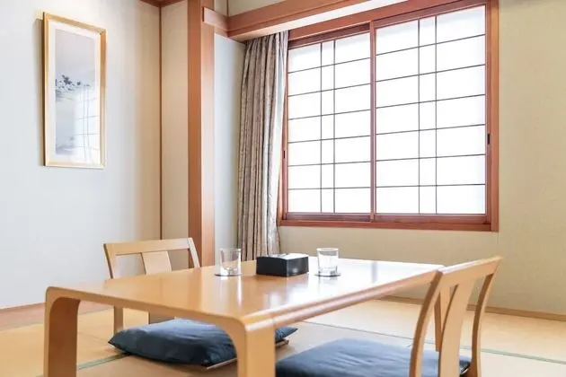 Traditional Oda, Sigara İçilebilir (Japanese Style)