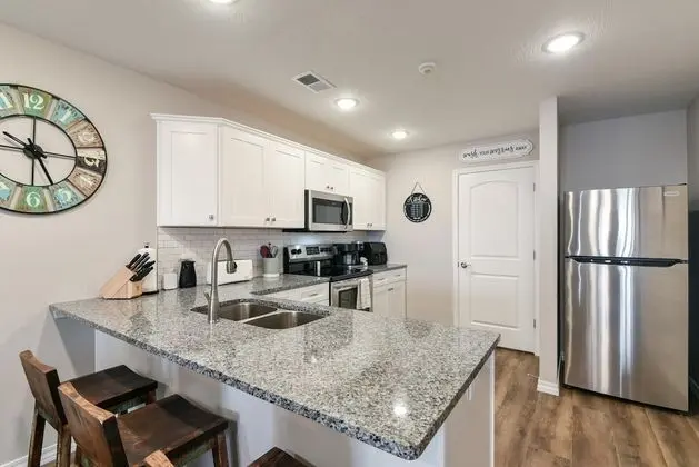 Daire (Mystic Cove Condo - Pool - New everyt)