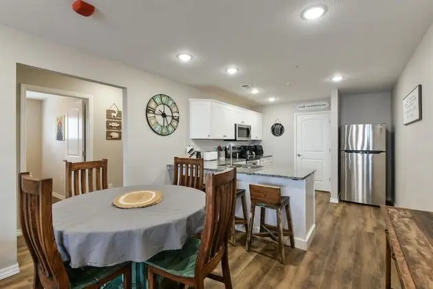 Daire (Mystic Cove Condo - Pool - New everyt)