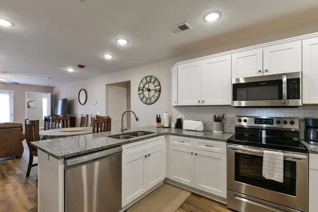 Daire (Mystic Cove Condo - Pool - New everyt)