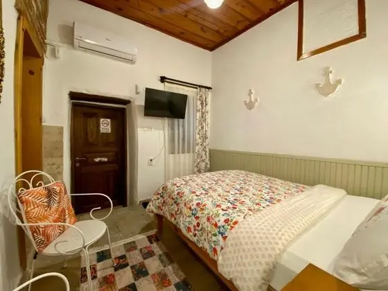 Çift Kişilik, Bahçe Manzaralı
