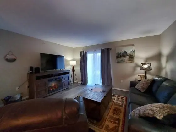 Daire (Mystic Mountain Condo - Pool - REMODE)