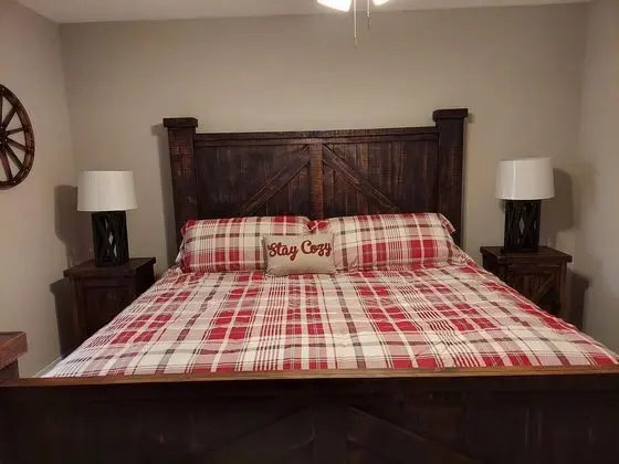 Daire (Mystic Ranch Condo - Adjustable Back )