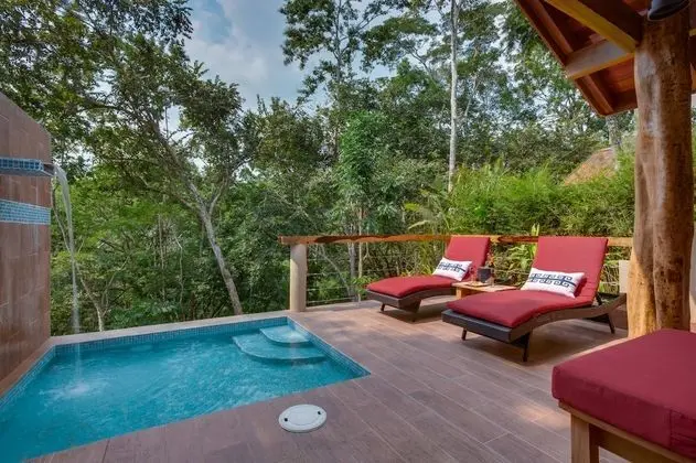 Cloud9 Suite, Private Pool, River View