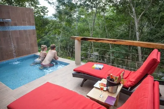 Cloud9 Suite, Private Pool, River View