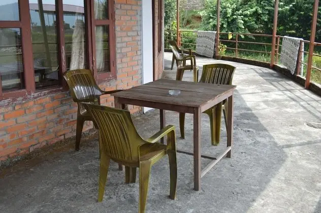 Basic Oda, Dağ Manzaralı